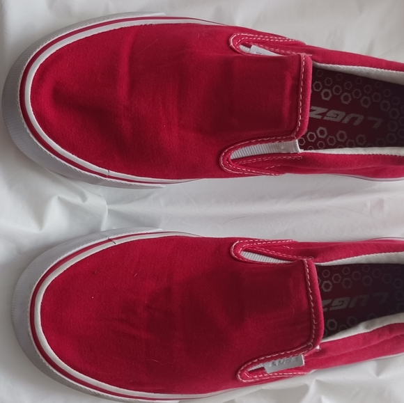 Lugz Canvas Slip-ons. Size  8.5, Red, also available in Blue DISCOUNTED SHIPPING - Picture 7 of 7